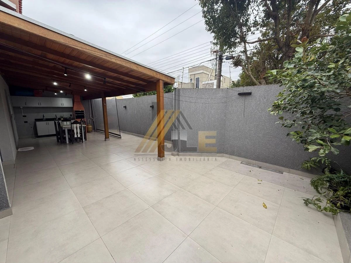 Furnished house with 3 bedrooms and an en-suite — photo 17