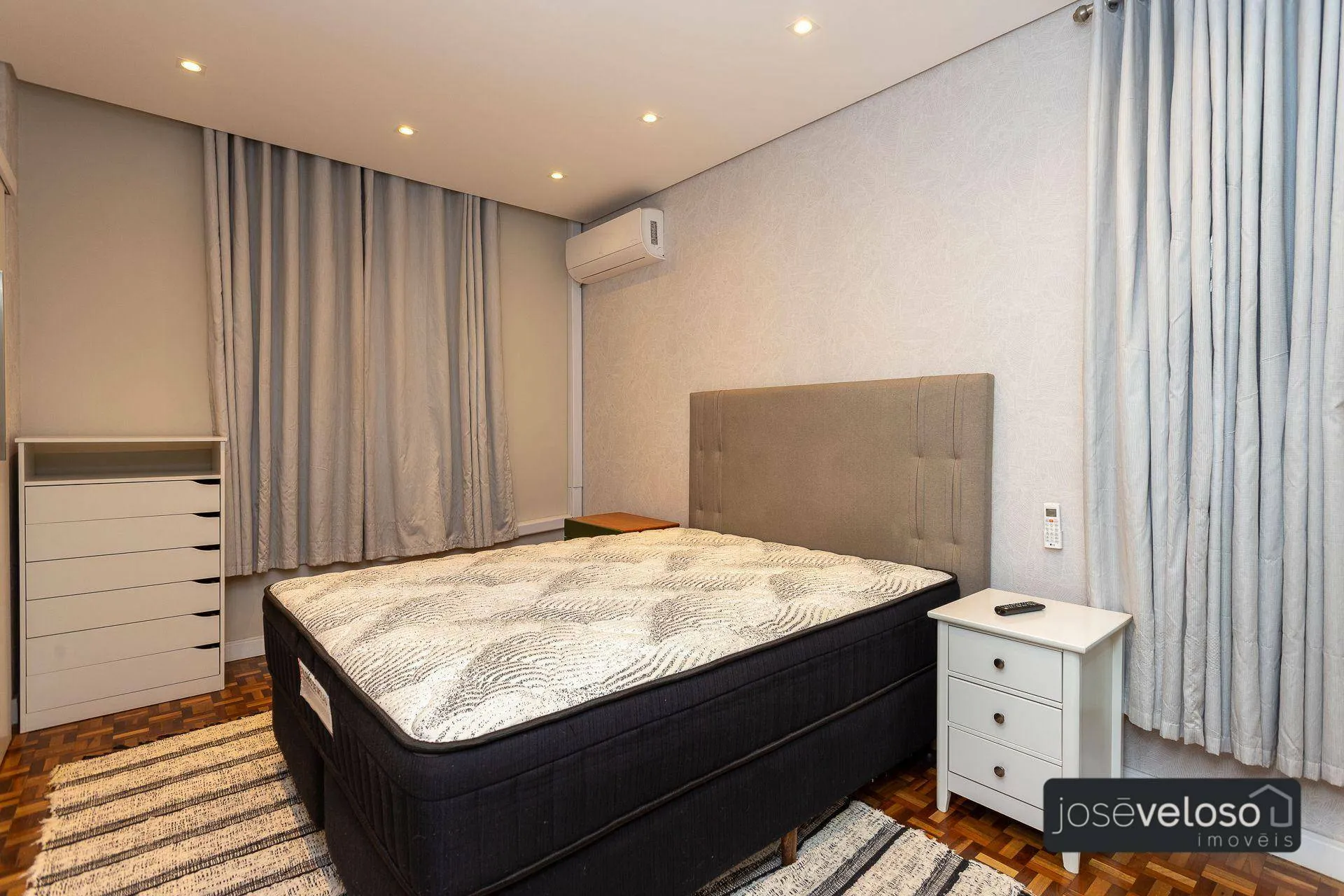137 m² apartment with 3 bedrooms and air conditioning — photo 26