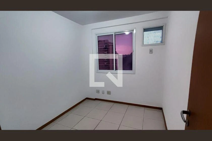 3-bedroom apartment in a building with a gym — photo 20