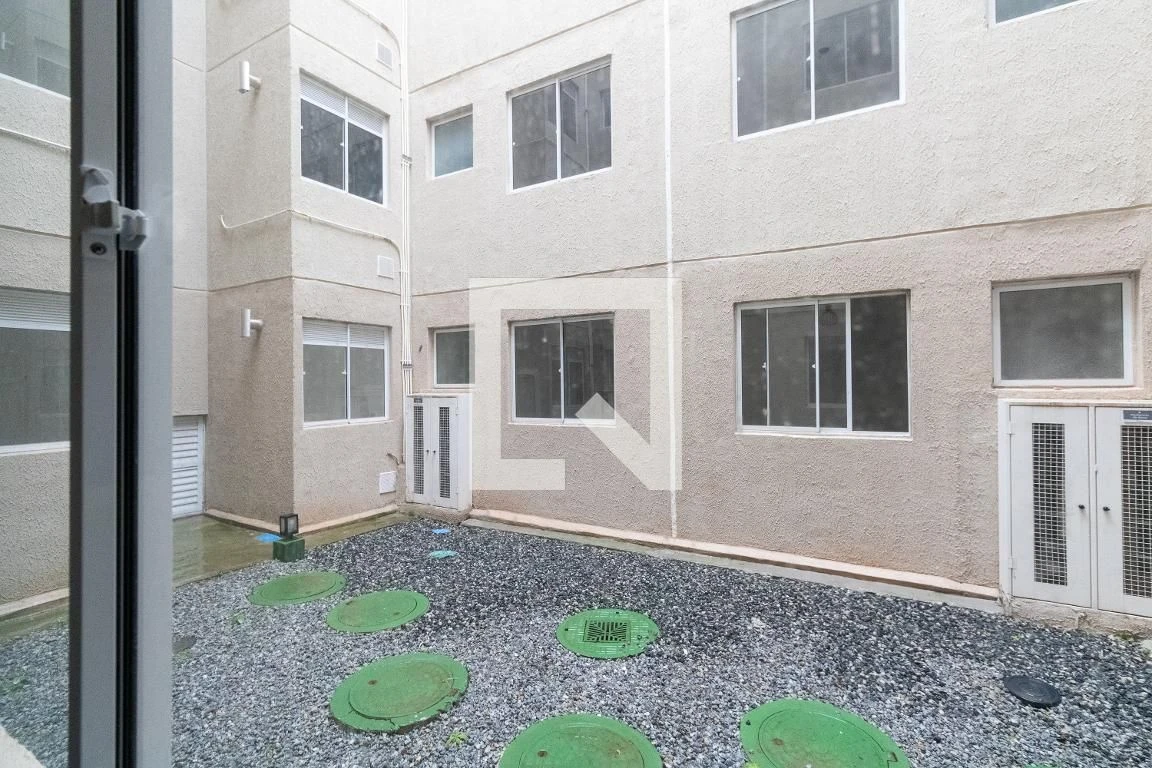 Unfurnished 2-bedroom apartment with 1 parking space — photo 4