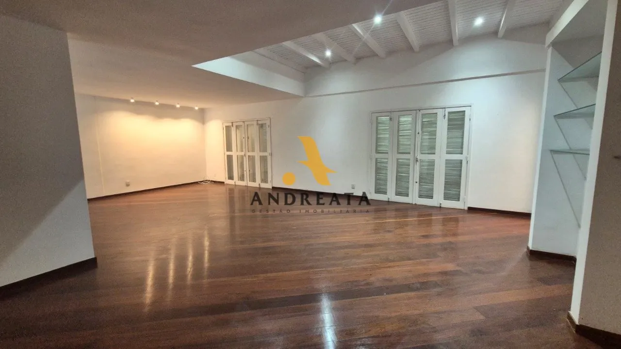 Unfurnished house with 5 bedrooms and 647 m² balcony — photo 21