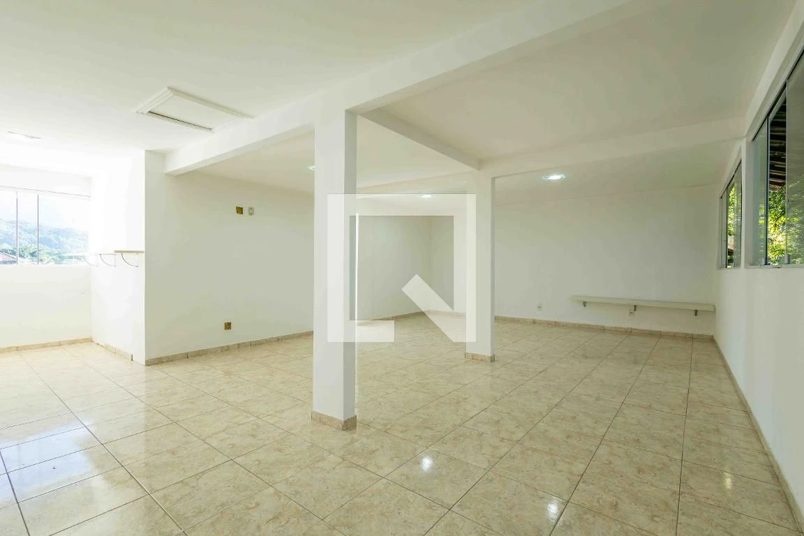 Condominium house with 3 bedrooms and private garden — photo 32