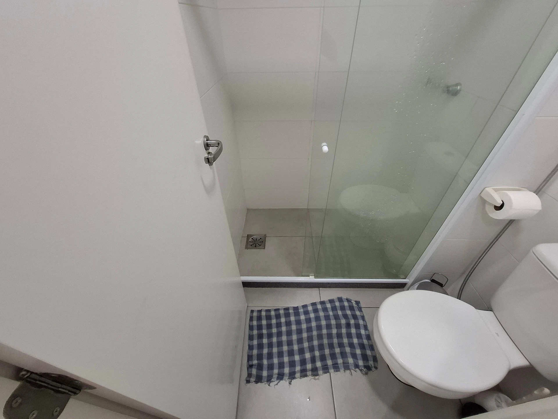 Furnished apartment with home office and balcony — photo 28