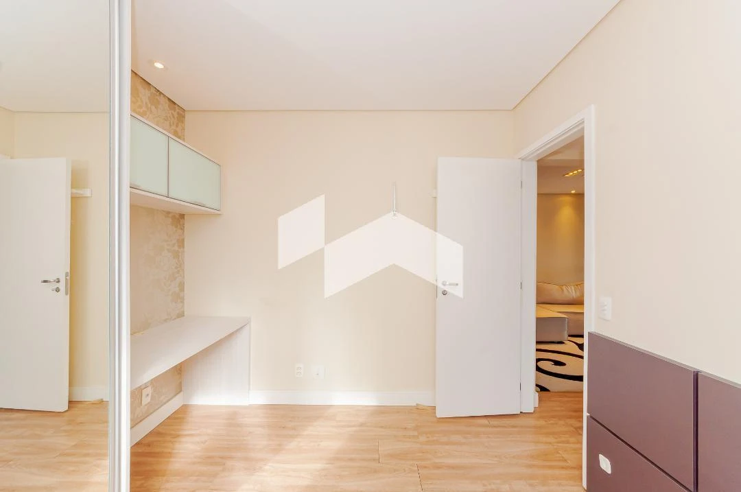 Departamento con espacio de home office en Curitiba — photo 16