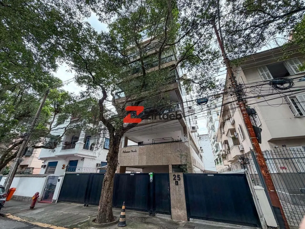 4-bedroom apartment with a walk-in closet in Rio de Janeiro — photo 11