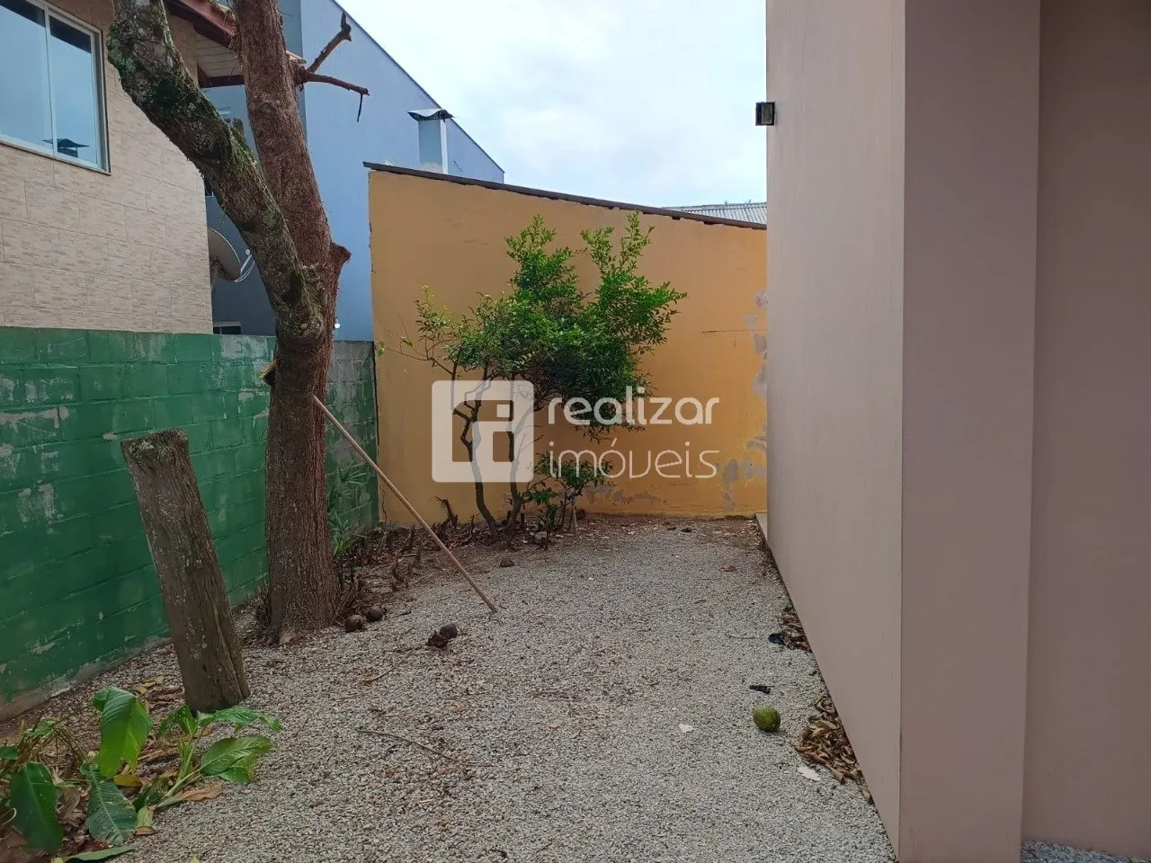House with 2 bedrooms and a private garden on 400 m² — photo 9