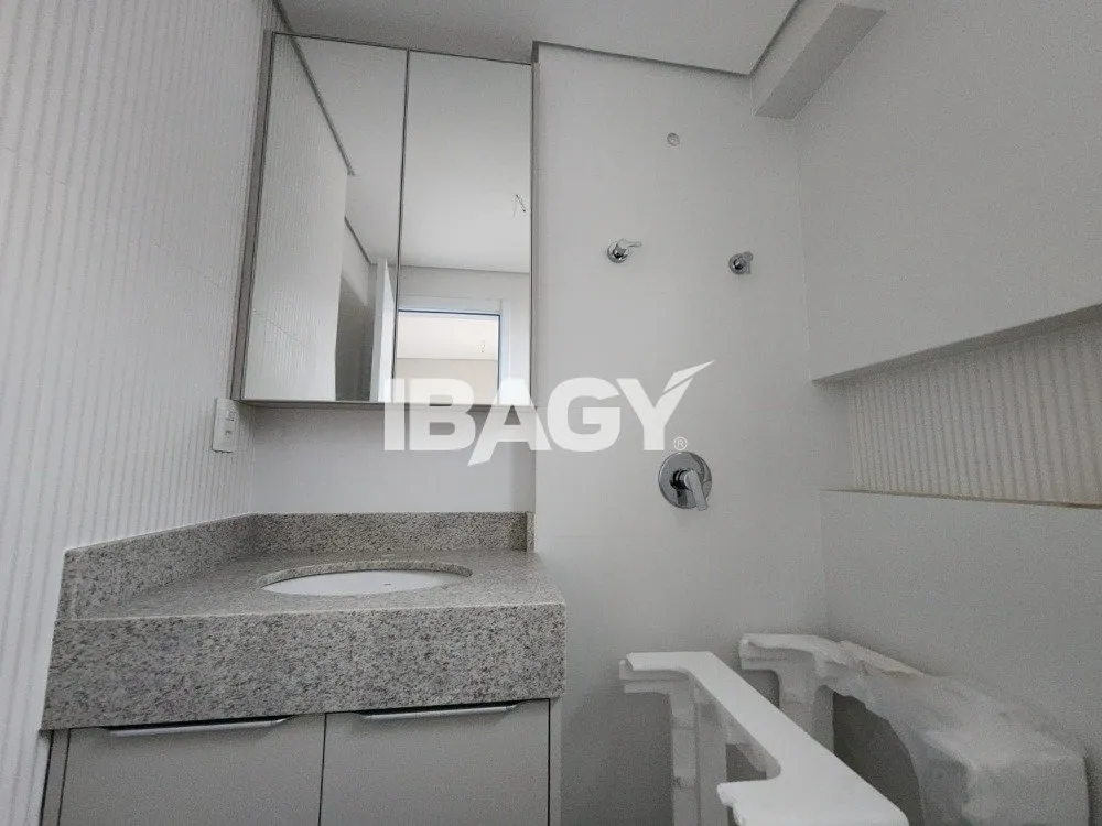 1-bedroom apartment with 1 bathroom and 1 parking space — photo 5