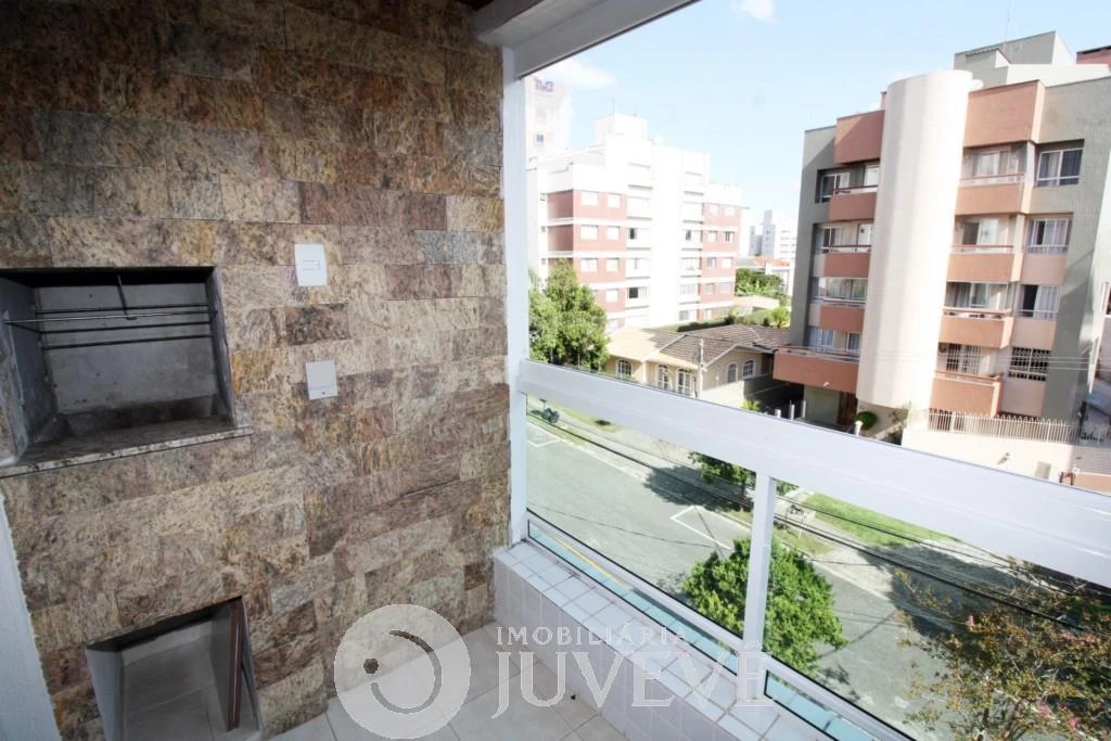 2-bedroom apartment with balcony BBQ and 2 parking spaces