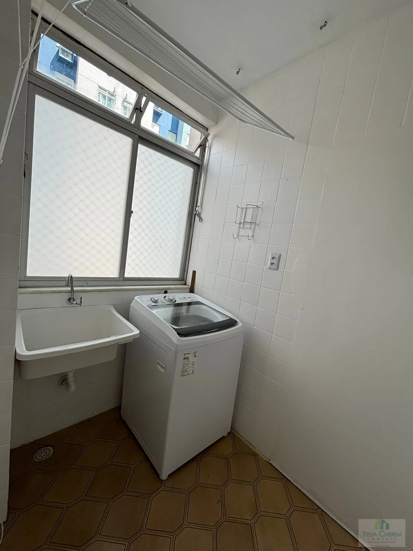 Washing machine in a one-bedroom apartment, 41 m² — photo 25