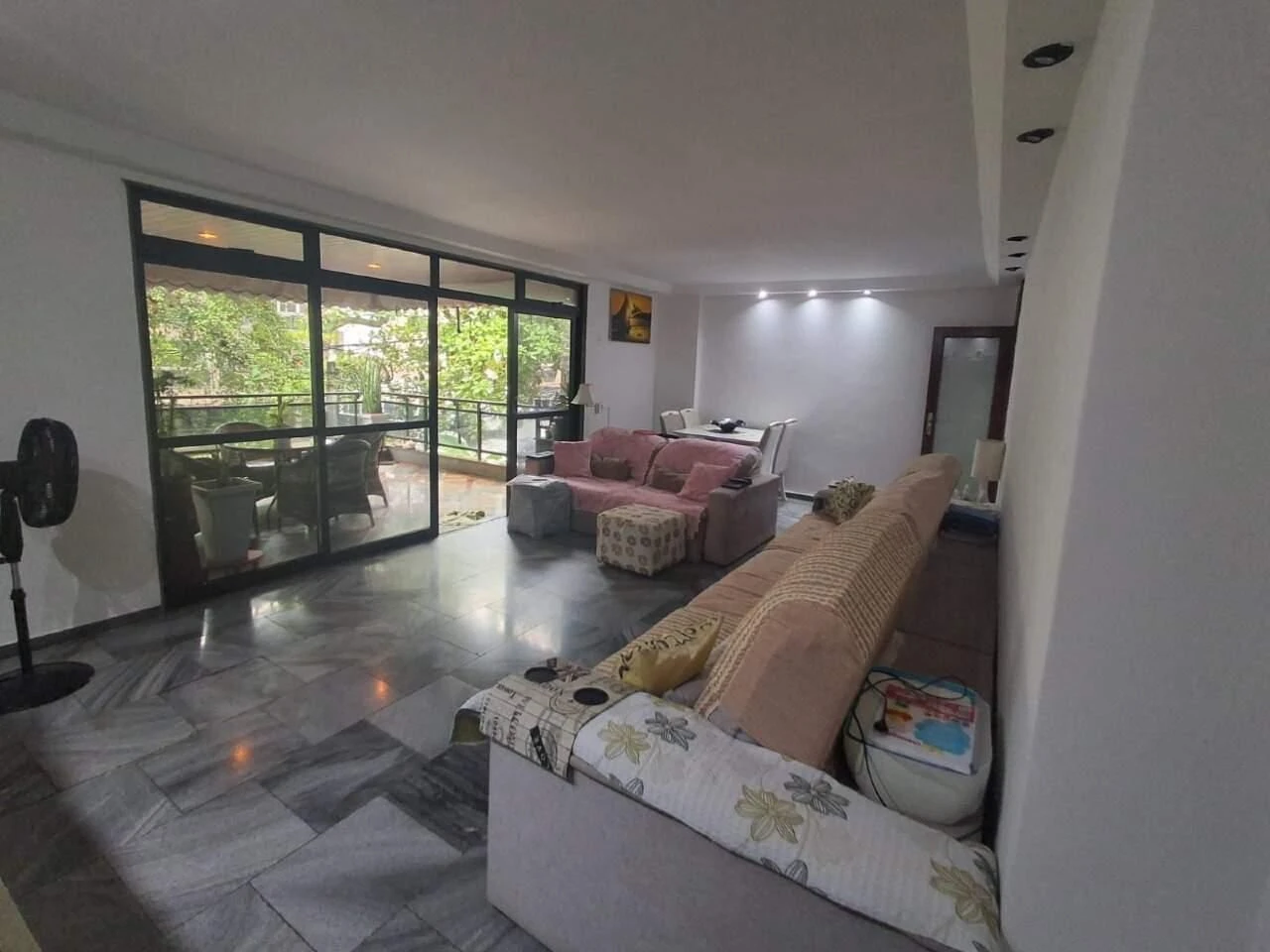 Washing machine in a 3-bedroom apartment, 162 m² — photo 9