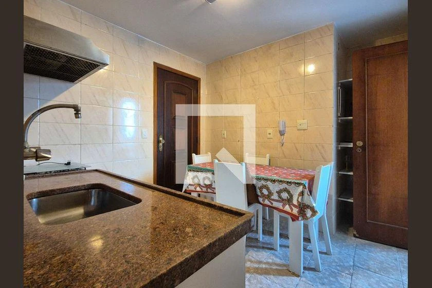 3-bedroom apartment with balcony, 202 m² — photo 27