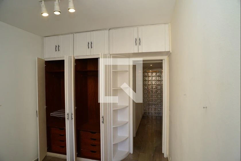 82 m² rental apartment with 2 bedrooms and enclosed balcony — photo 16