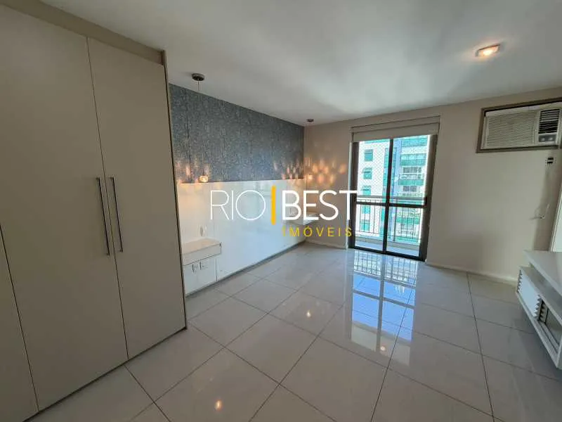 Apartment with 4 suites and a glassed-in balcony — photo 6