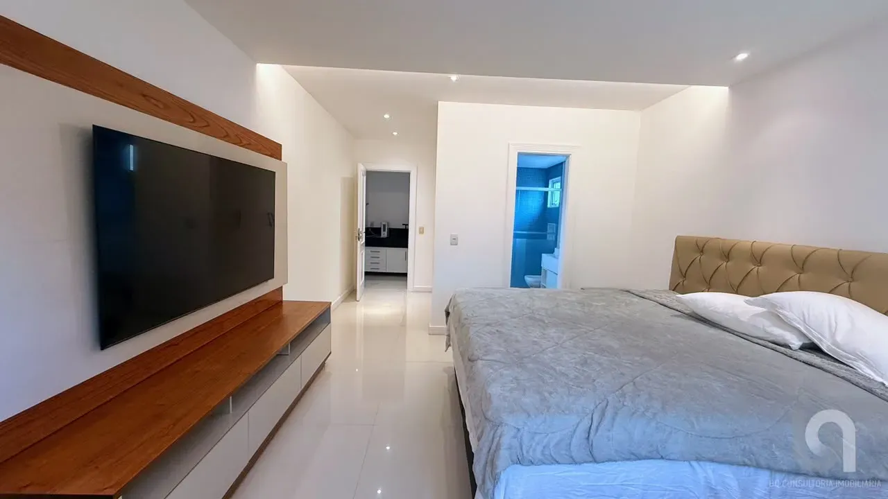 Casa mobiliada com 4 quartos e 5 banheiros — photo 23