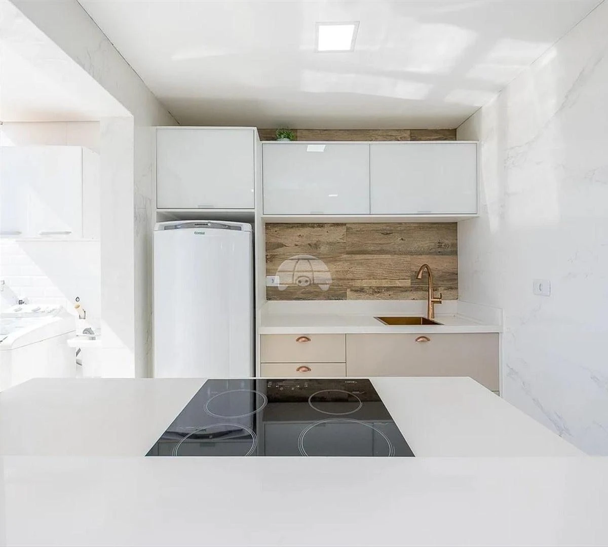 Furnished apartment with open-plan kitchen and 2 bedrooms — photo 2