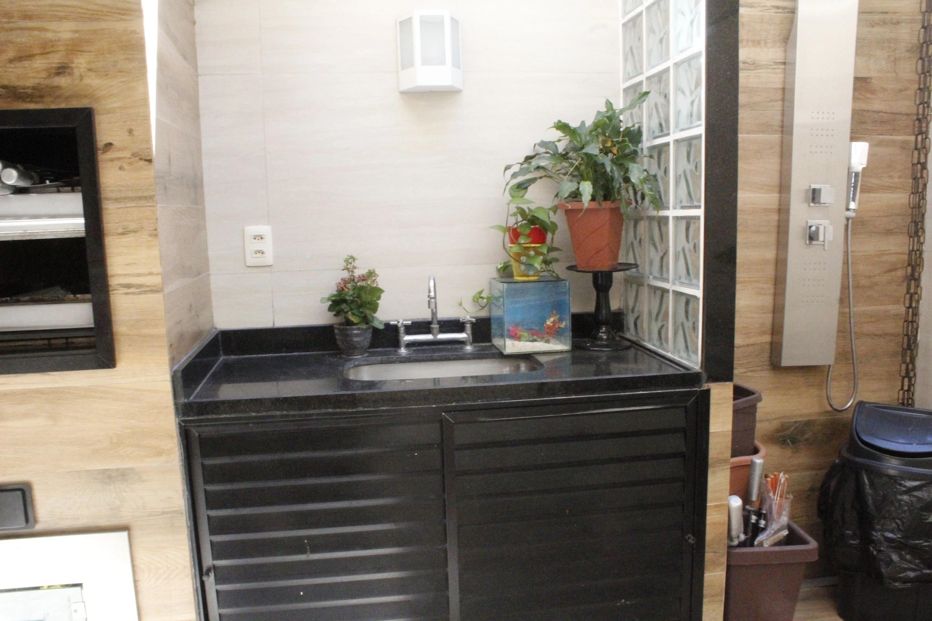 Furnished house with 4 bedrooms and private BBQ — photo 36