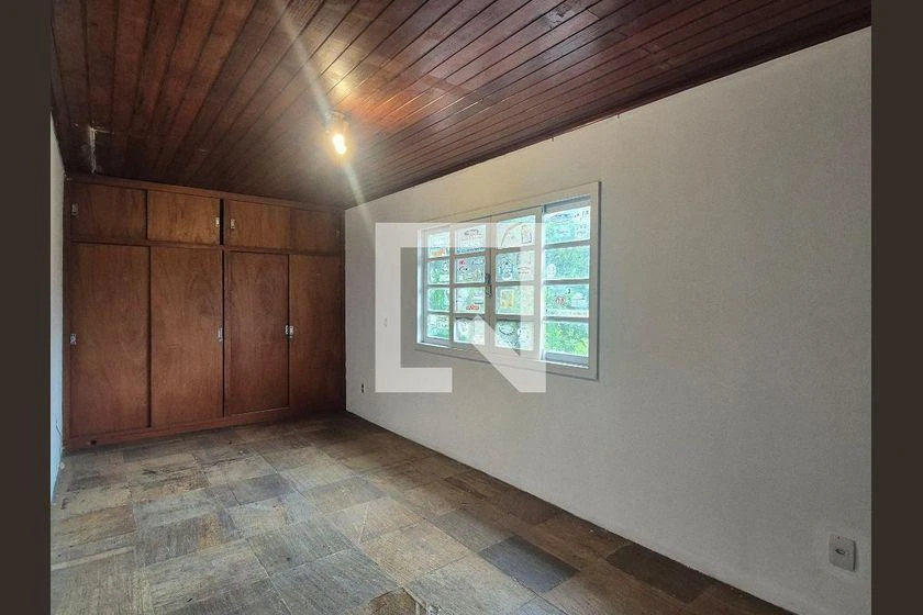 Casa para aluguel com 4 quartos e 2 suítes em 1500 m² — photo 5