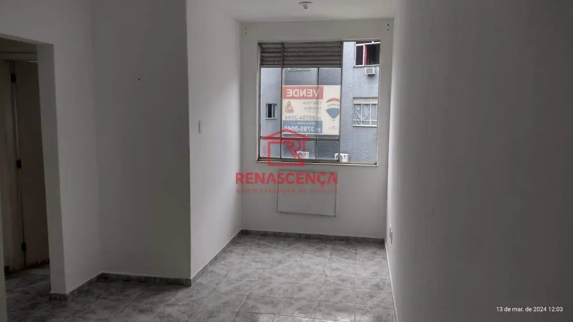 One-bedroom apartment with a washing machine — photo 10