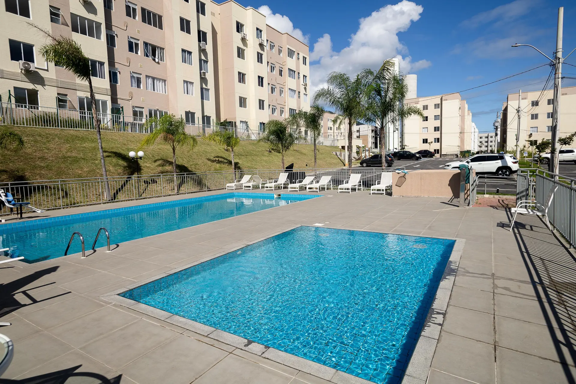 Apartamento de 2 quartos em condomínio com piscina — photo 9