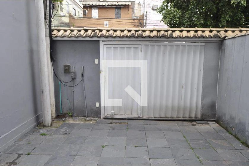 Casa para alugar com 3 quartos, varanda e 110 m² — photo 50
