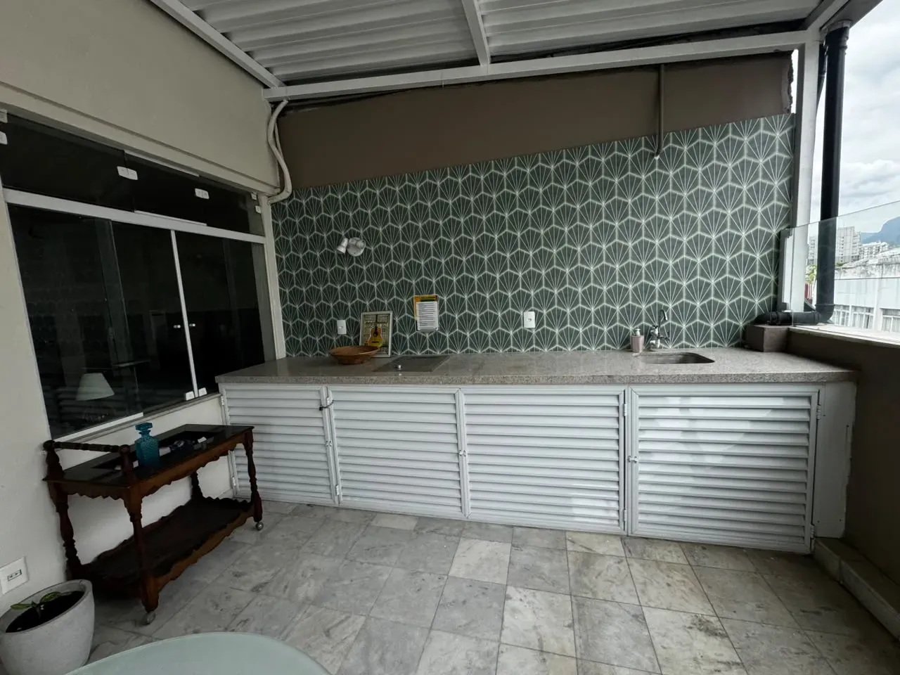 3-bedroom apartment with a washing machine — photo 8
