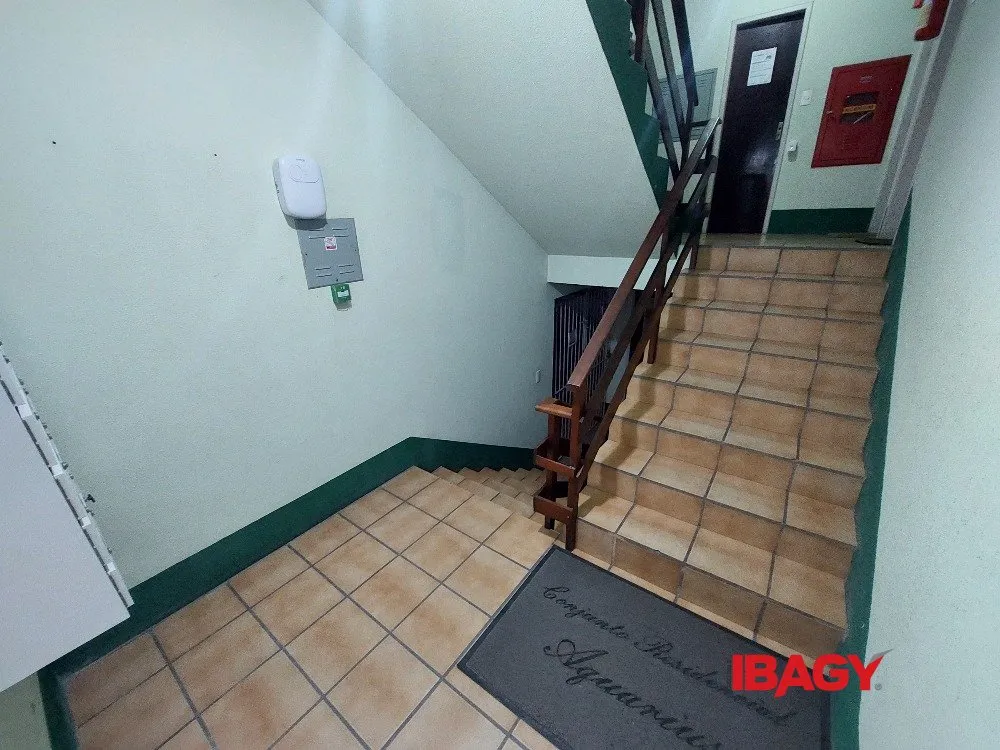 Apartamento amueblado con cocina a gas y 2 dormitorios — photo 19