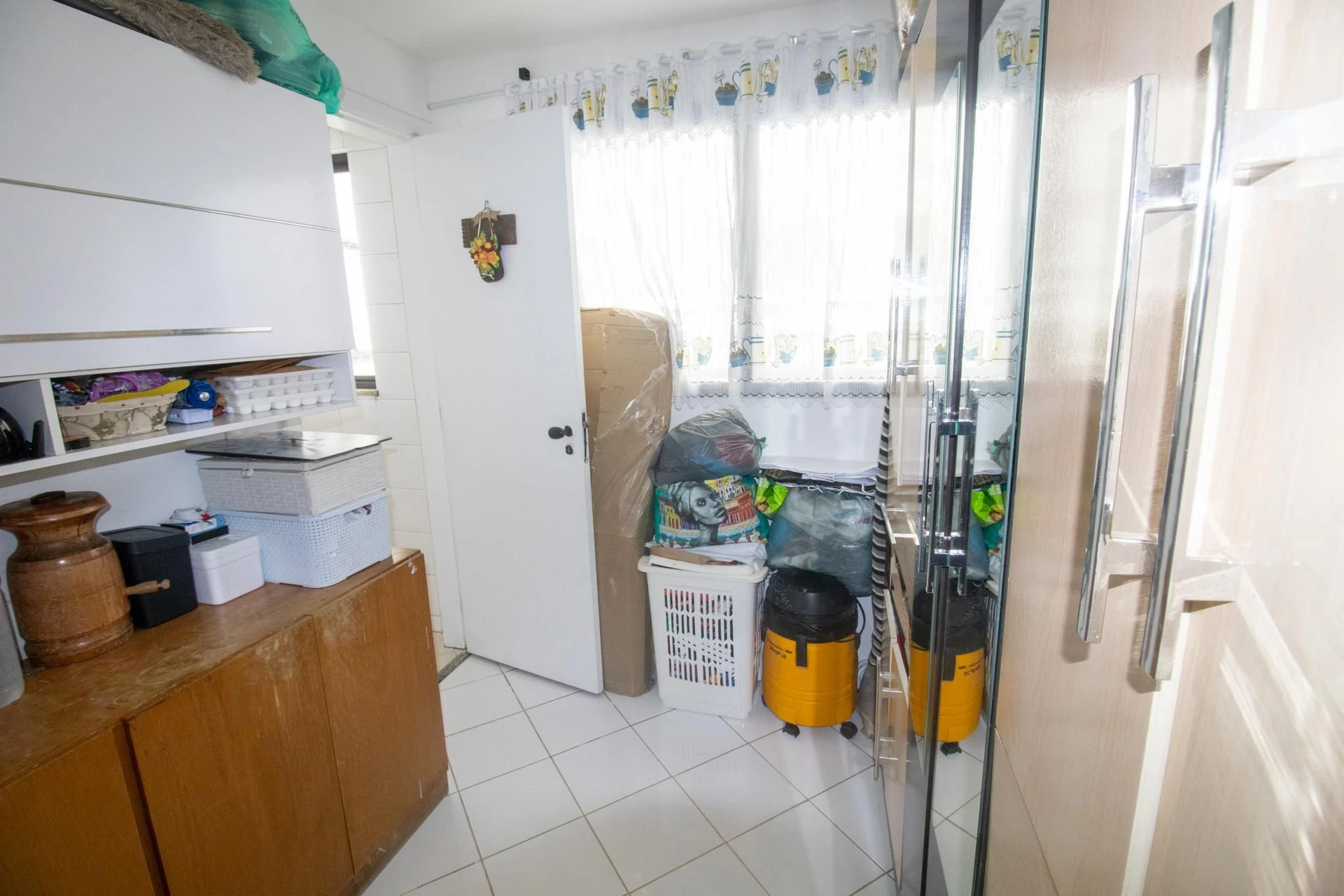 Furnished apartment with 3 bedrooms and a balcony — photo 70