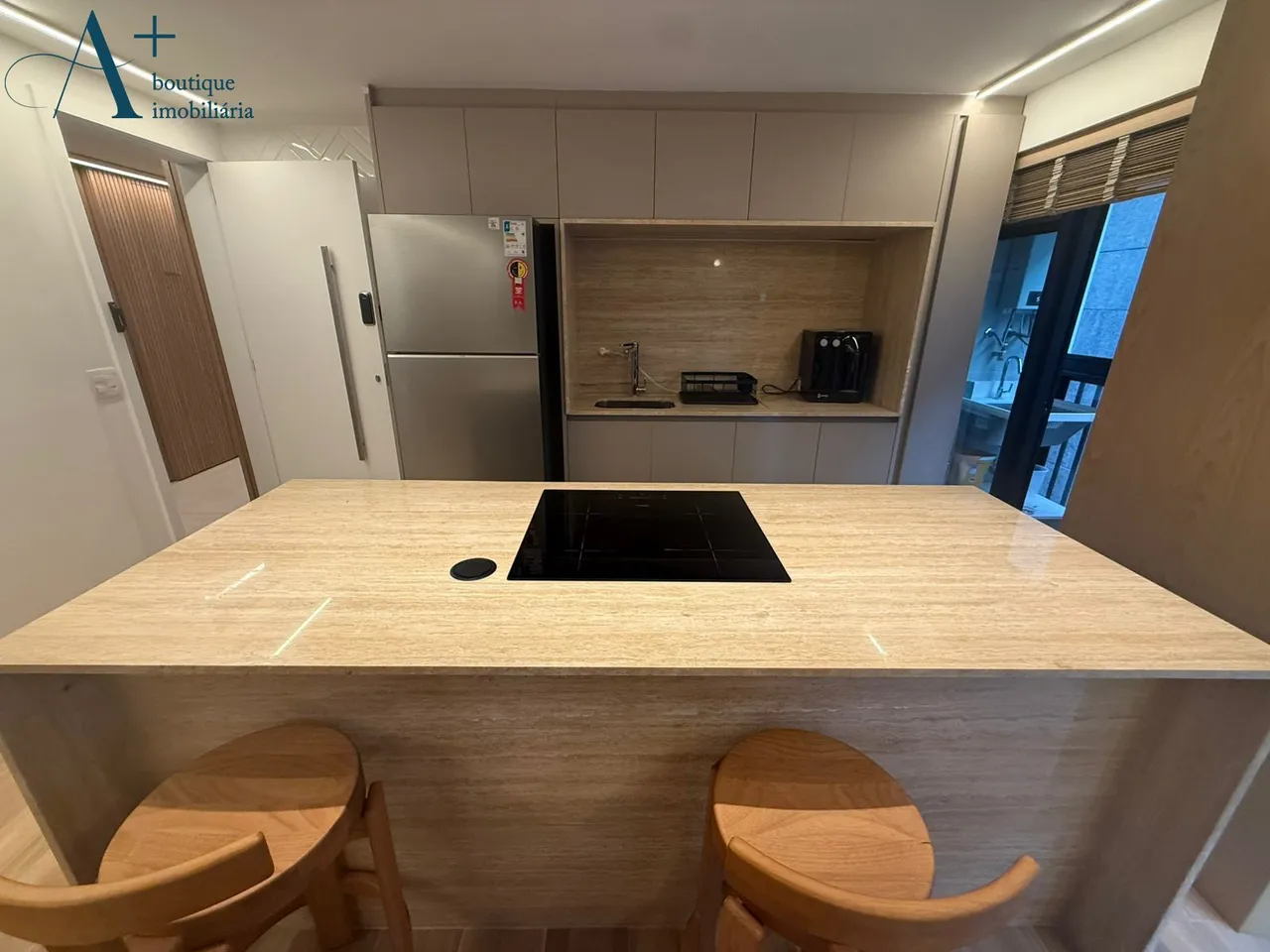 Furnished apartment with open-plan kitchen and 2 bedrooms — photo 8