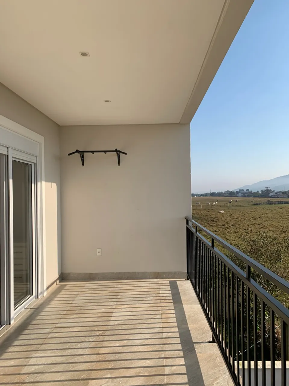 3-bedroom house with a washing machine in Florianópolis — photo 10