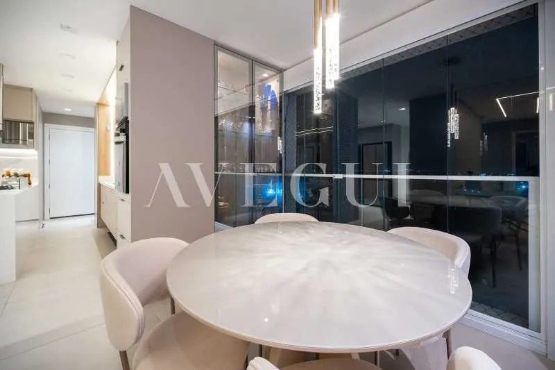 Apartment on the 6th floor with a glass-enclosed balcony — photo 17