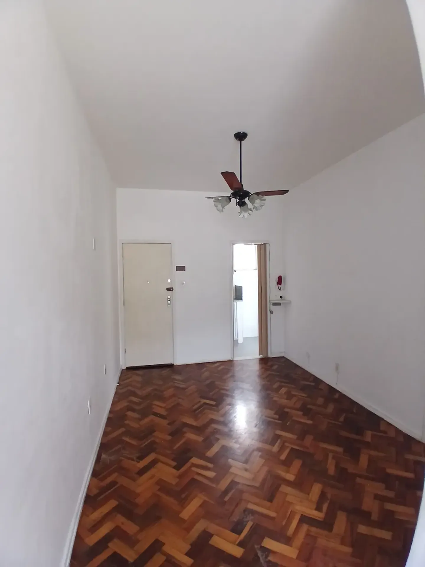 43 m² apartment with 1 bedroom and a laundry area — photo 6