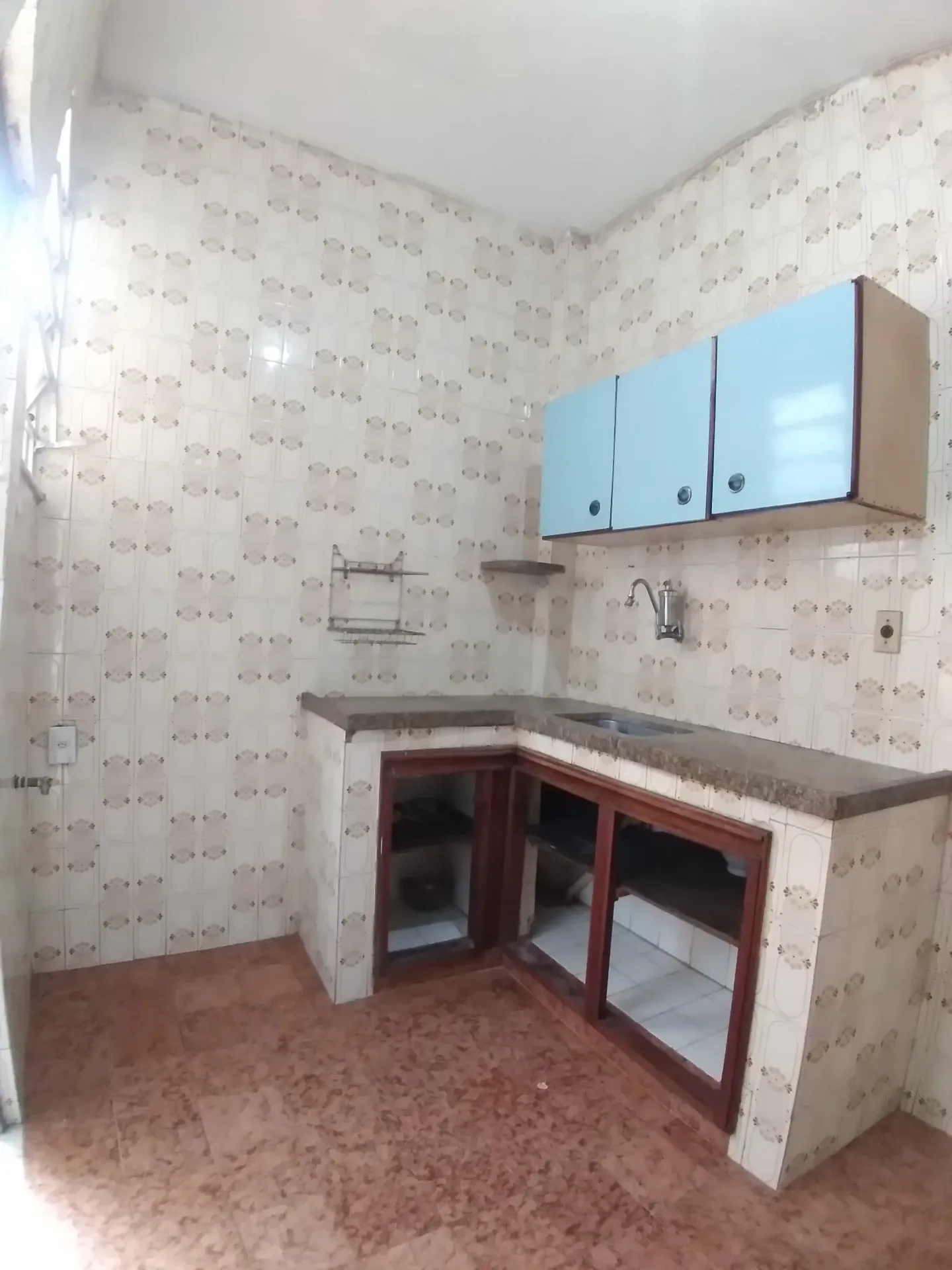 Невмеблированная квартира с 2 спальнями и отдельной кухней — photo 22