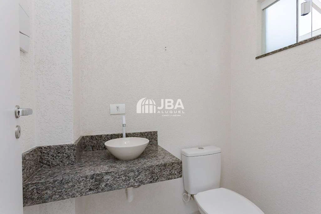 House with 3 bedrooms and an open-plan kitchen — photo 5