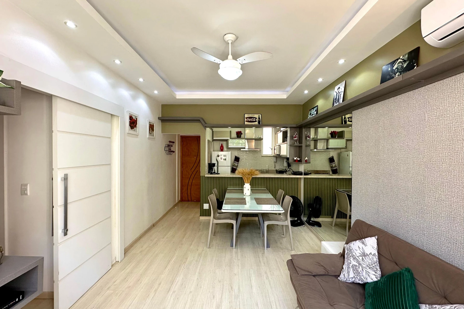 Apartamento mobiliado de 1 quarto com cozinha integrada — photo 9