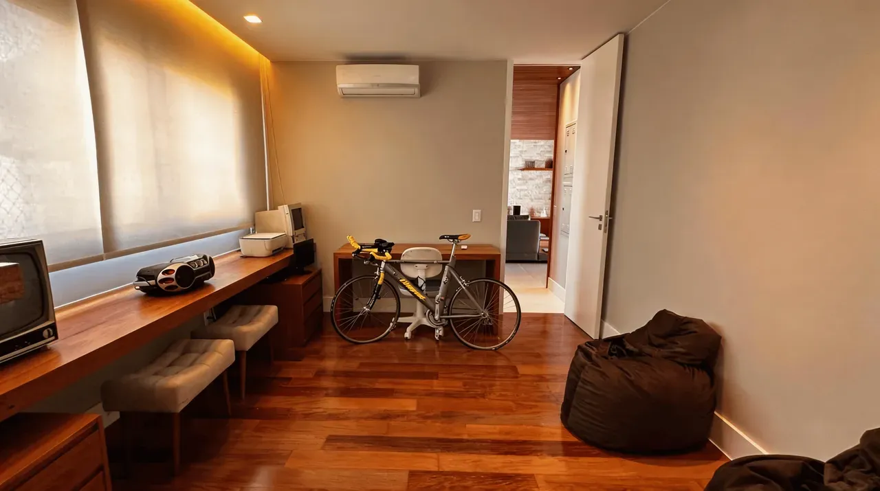 4-bedroom apartment with 5 bathrooms and open-plan kitchen — photo 17