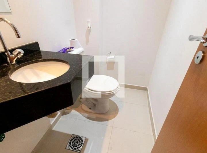 Apartamento de 3 quartos com cozinha integrada e sacada — photo 8