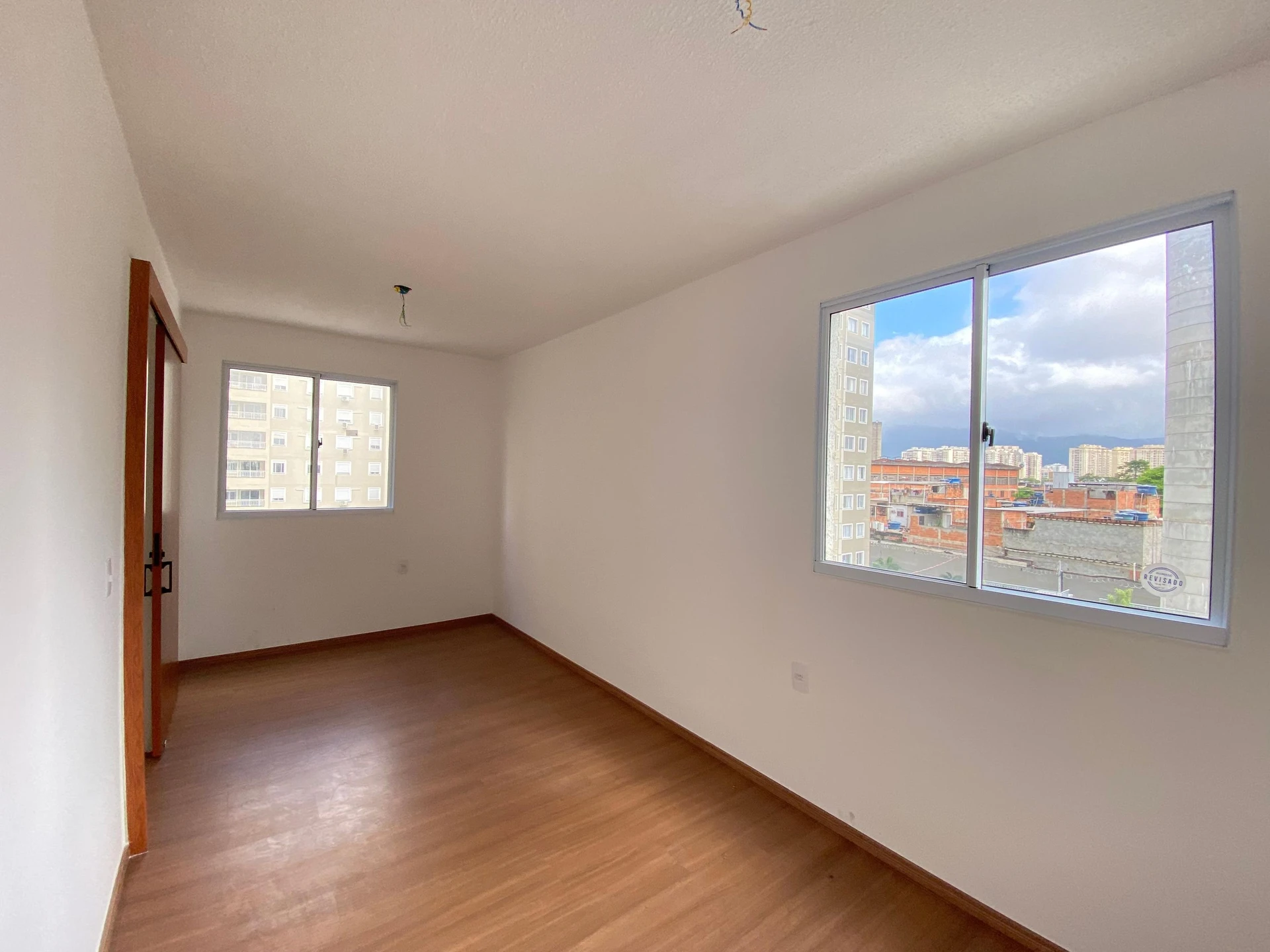 One-bedroom apartment with a grill on the balcony — photo 6