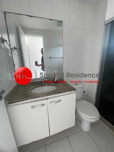 3-bedroom apartment in a building with a pool — photo 12