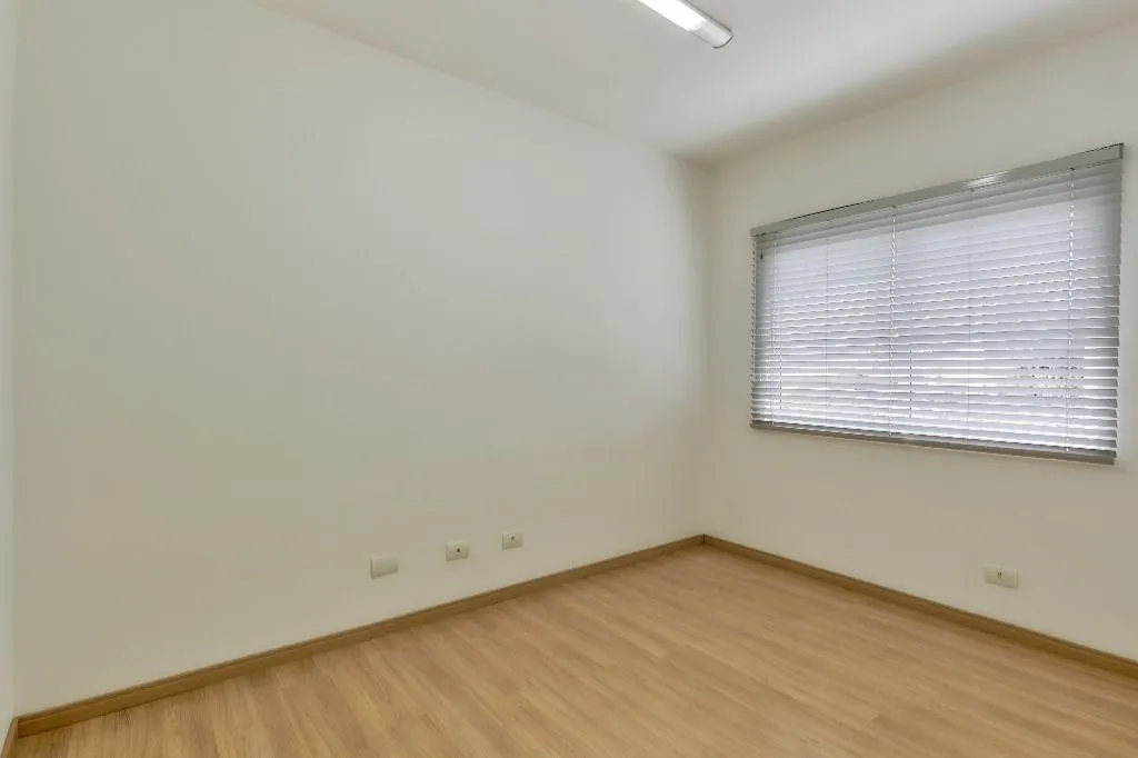 3-bedroom apartment with balcony and 120 m² — photo 33