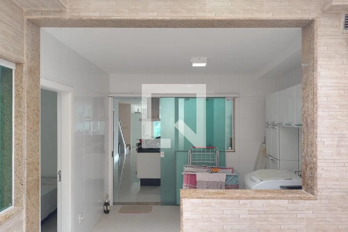 460 m² house with a water view and a private pool — photo 62