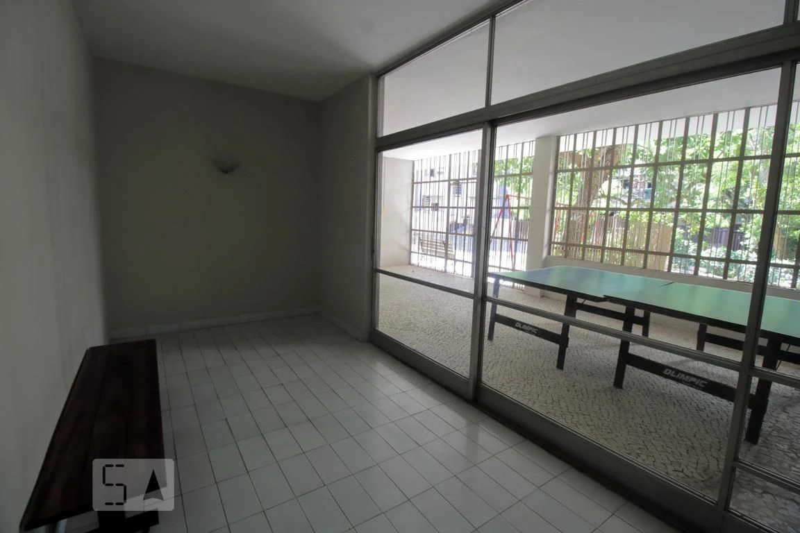 Furnished 4-bedroom apartment with 3 bathrooms — photo 33