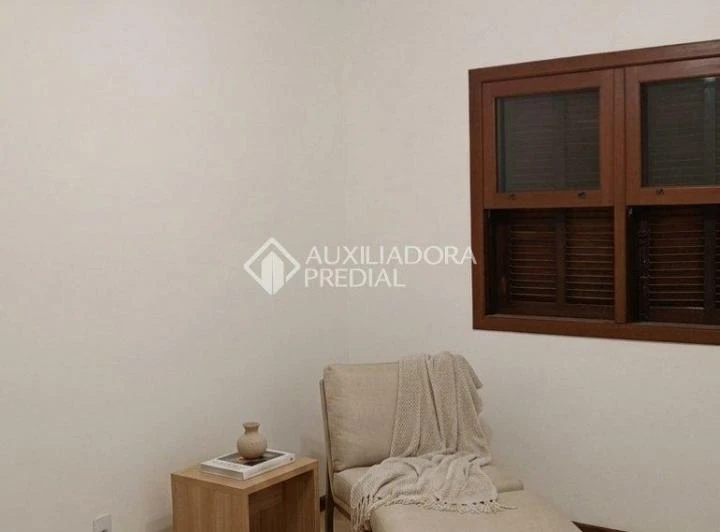 House with 4 bedrooms and shared swimming pool — photo 5