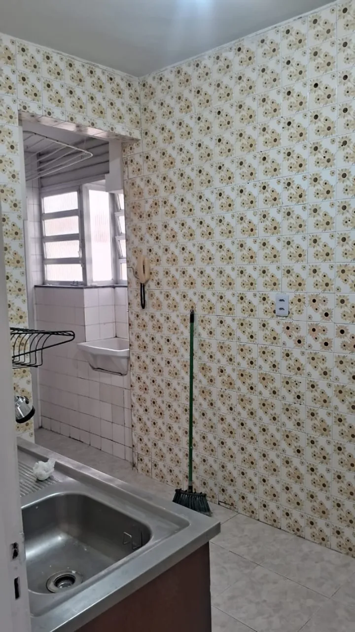 Unfurnished 2-bedroom apartment with 1 bathroom and 1 space — photo 2