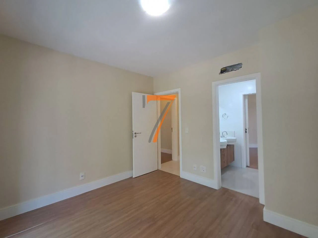 Apartamento de 4 dormitorios con 253 m² y 3 plazas — photo 23