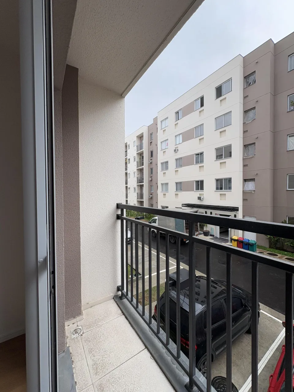 Unfurnished 1-bedroom apartment with 1 bathroom and parking — photo 8