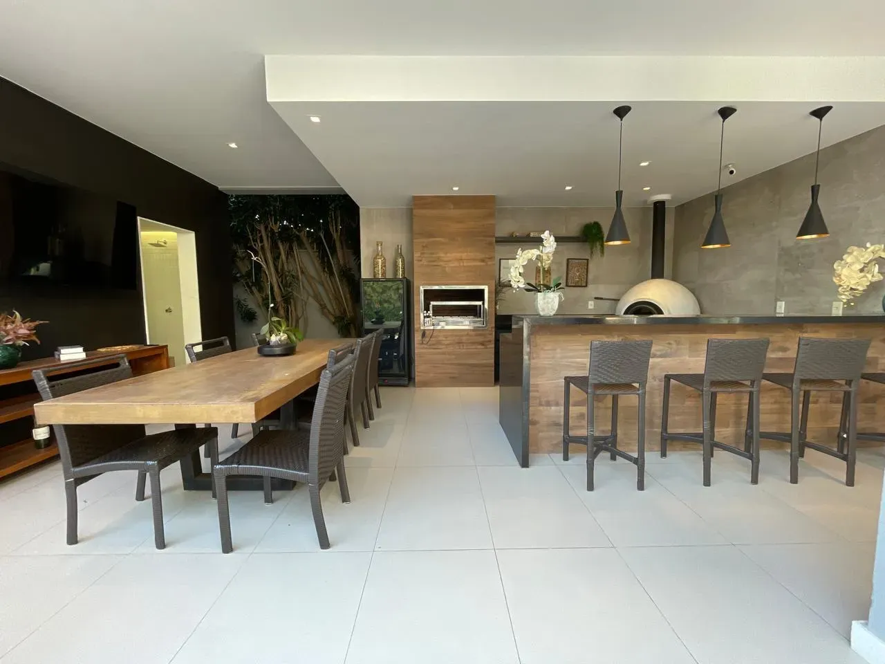 760 m² house with a private pool and a jacuzzi — photo 10