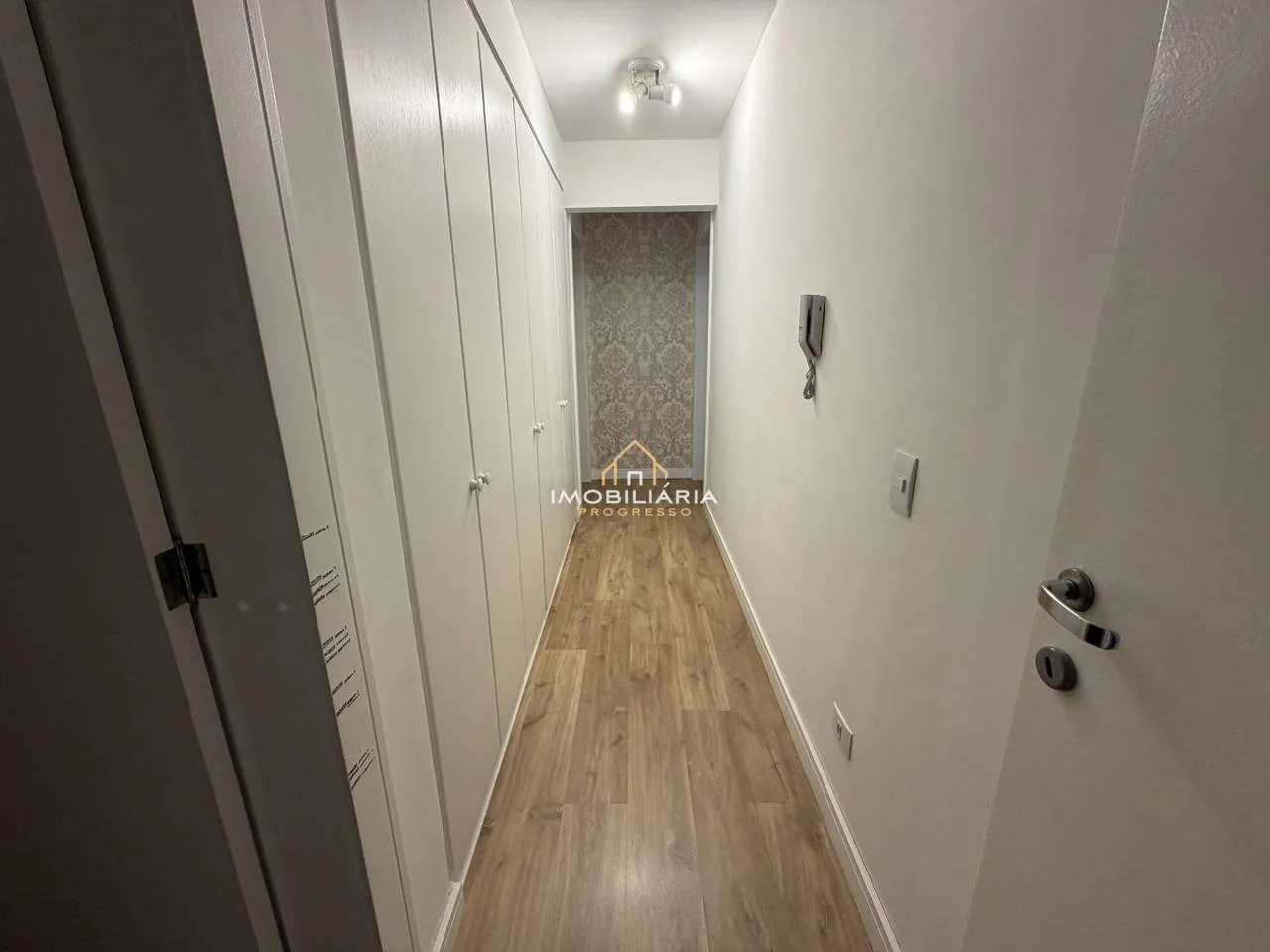 3-bedroom apartment with a home office in Curitiba — photo 51