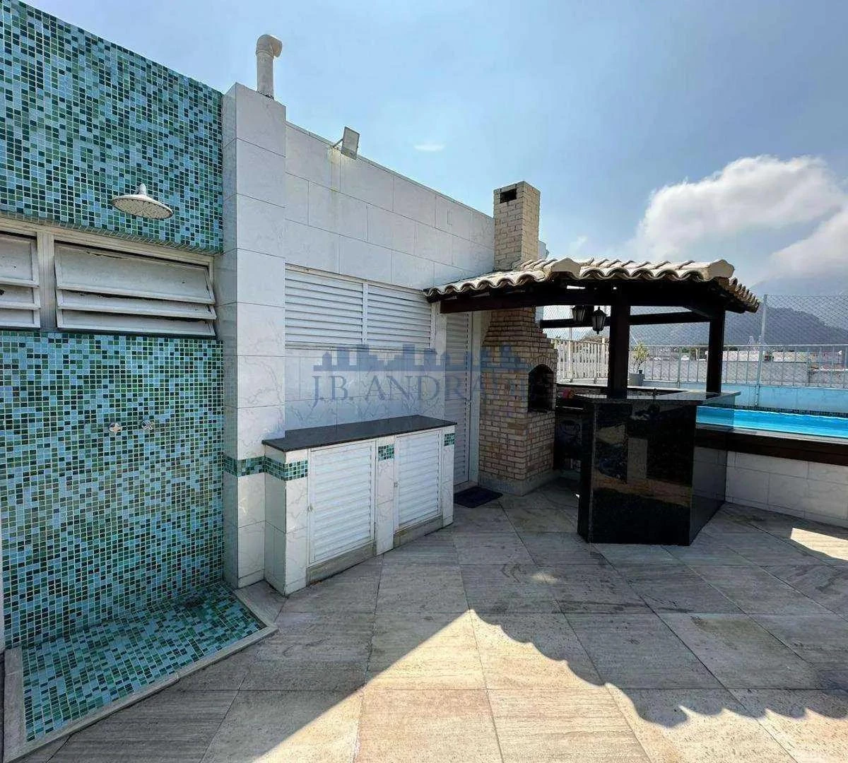 Duplex penthouse with 3 bedrooms and 355 m² — photo 22