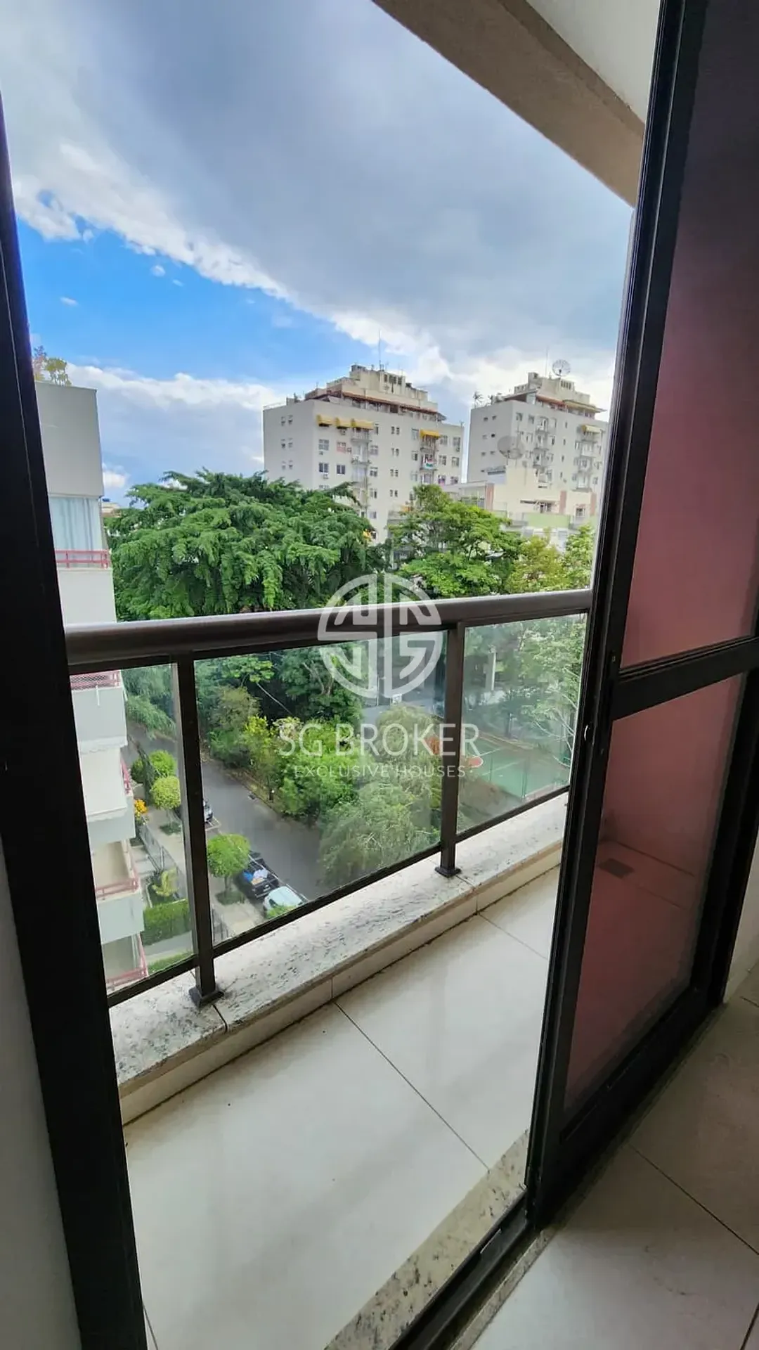 3-bedroom apartment with a washing machine in Rio de Janeiro — photo 5