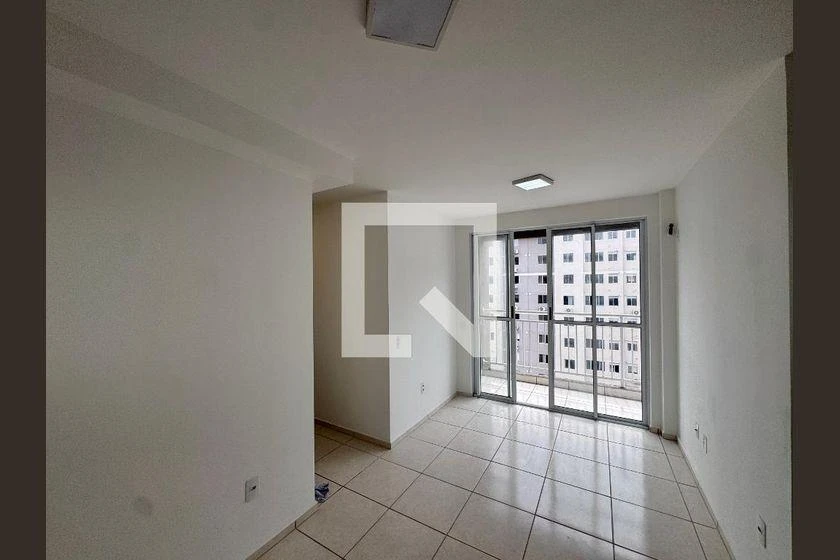 Apartamento de 2 quartos em condomínio com academia — photo 2